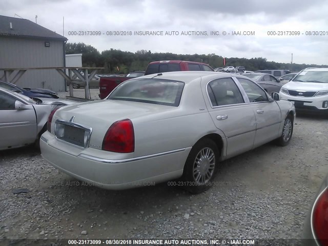 1LNHM83V56Y651255 - 2006 LINCOLN TOWN CAR DESIGNER WHITE photo 4