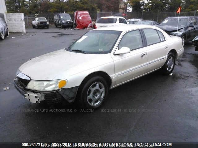 1LNHM97V31Y619591 - 2001 LINCOLN CONTINENTAL  WHITE photo 3