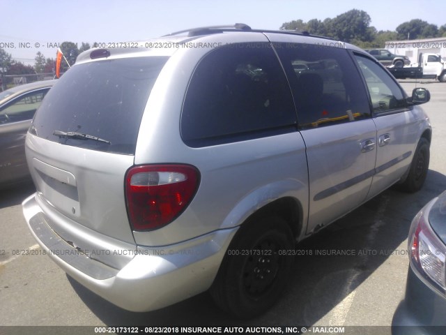 1C4GJ45382B604103 - 2002 CHRYSLER VOYAGER LX SILVER photo 4