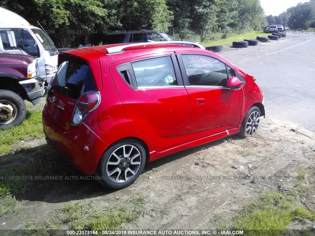 KL8CE6S97DC533666 - 2013 CHEVROLET SPARK 2LT RED photo 4