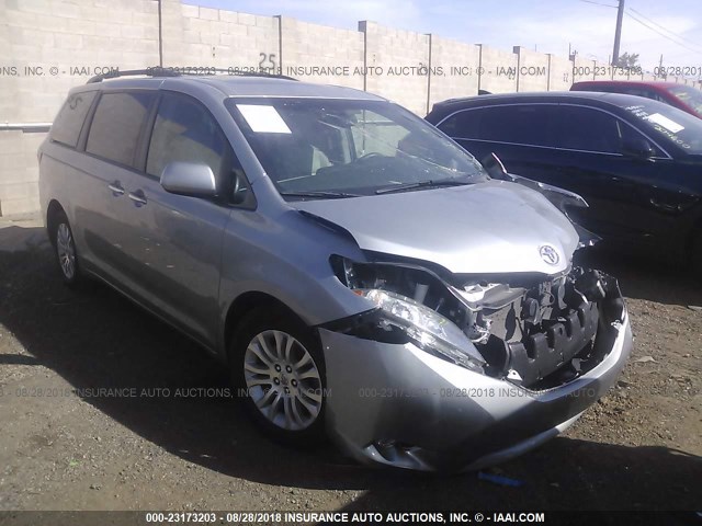 5TDYK3DCXGS702059 - 2016 TOYOTA SIENNA XLE/LIMITED SILVER photo 1