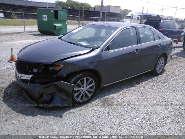 4T4BF1FK0CR203989 - 2012 TOYOTA CAMRY SE/LE/XLE 灰色 照片 2