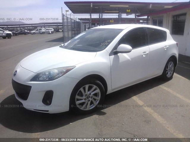 JM1BL1L79D1842494 - 2013 MAZDA 3 WHITE photo 2