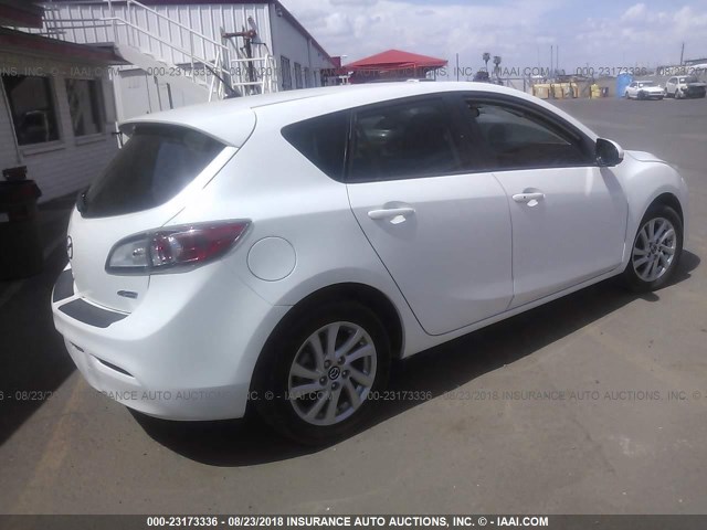 JM1BL1L79D1842494 - 2013 MAZDA 3 WHITE photo 4