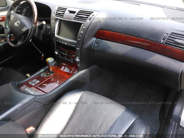 JTHGL46F685029119 - 2008 LEXUS LS 460L SILVER photo 5