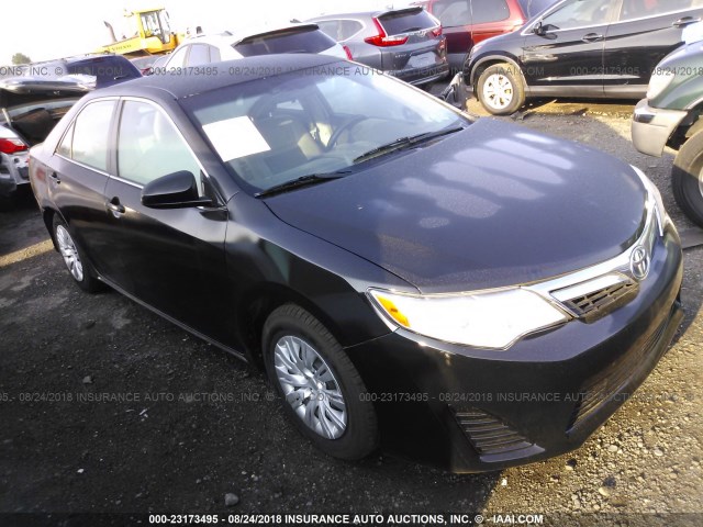 4T1BD1FK6EU097776 - 2014 TOYOTA CAMRY HYBRID/LE/XLE 黑色 照片 1