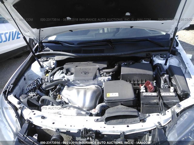 4T1BF1FK5HU431584 - 2017 TOYOTA CAMRY LE/XLE/SE/XSE WHITE photo 10