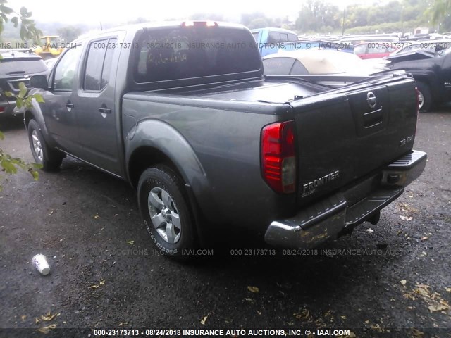 1N6AD07W35C456080 - 2005 NISSAN FRONTIER CREW CAB LE/SE/OFF ROAD GRAY photo 3