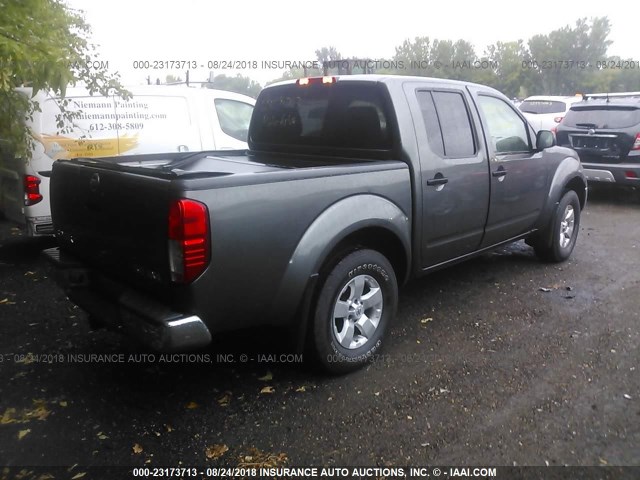 1N6AD07W35C456080 - 2005 NISSAN FRONTIER CREW CAB LE/SE/OFF ROAD GRAY photo 4