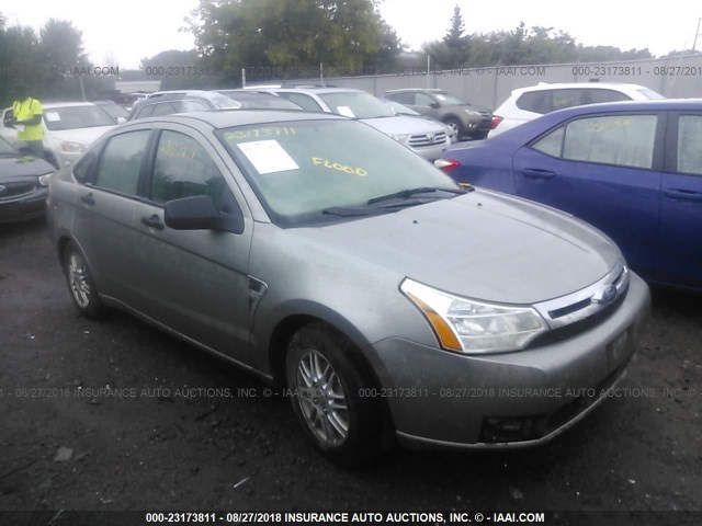 1FAHP35N78W109073 - 2008 FORD FOCUS SE/SEL/SES SILVER photo 1