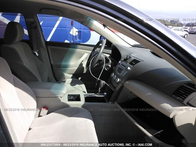 4T1BE46KX9U363658 - 2009 TOYOTA CAMRY SE/LE/XLE Dark Blue photo 5