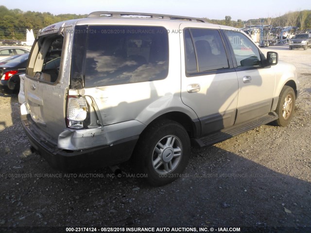 1FMPU16505LA71325 - 2005 FORD EXPEDITION XLT SILVER photo 4