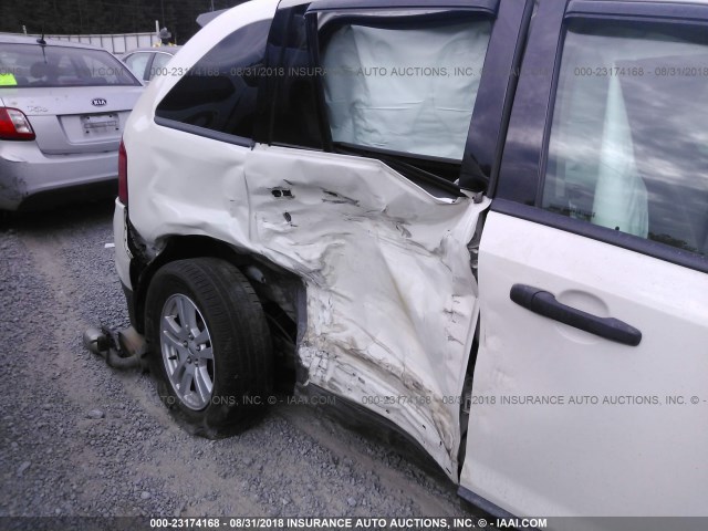 2FMDK3GC0BBA74450 - 2011 FORD EDGE SE WHITE photo 6