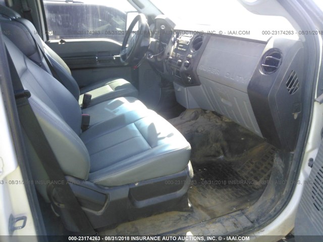 1FT8W3BT4CED15675 - 2012 FORD F350 SUPER DUTY WHITE photo 5