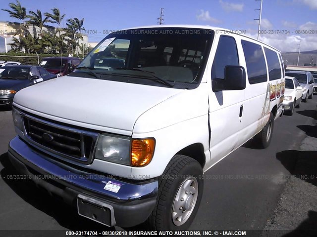 1FBSS31L24HB29026 - 2004 FORD ECONOLINE E350 SUPER DUTY WAGON WHITE photo 2