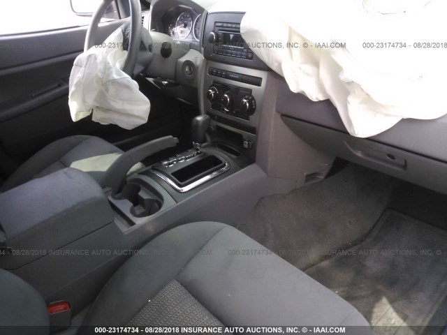 1J8GS48K97C663378 - 2007 JEEP GRAND CHEROKEE LAREDO/COLUMBIA/FREEDOM 黑色 照片 5