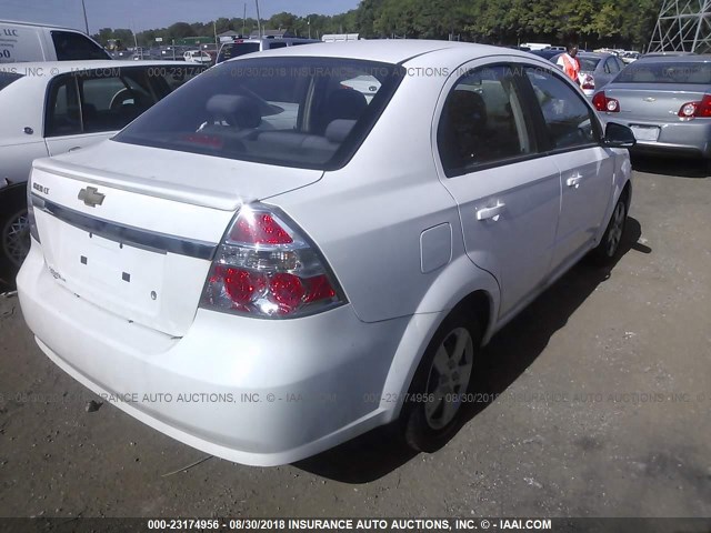 KL1TD5DE9AB090363 - 2010 CHEVROLET AVEO LS/LT WHITE photo 4