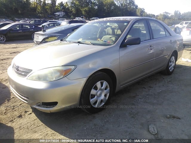 JTDBE32K920026139 - 2002 TOYOTA CAMRY LE/XLE/SE 棕色 照片 2