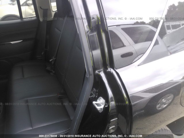 1C4NJDEB8HD112697 - 2017 JEEP COMPASS LATITUDE BLACK photo 8