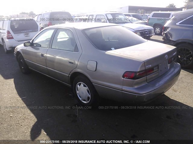 4T1BG22KXXU509042 - 1999 TOYOTA CAMRY CE/LE/XLE 金色 照片 3