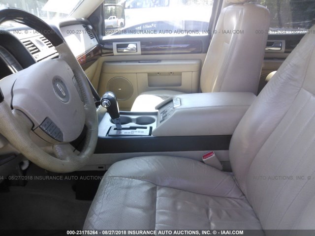 5LMFU27525LJ24846 - 2005 LINCOLN NAVIGATOR 香槟色 照片 5