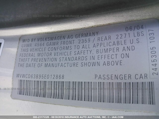 WVWCD63B95E012868 - 2005 VOLKSWAGEN PASSAT GLS SILVER photo 9