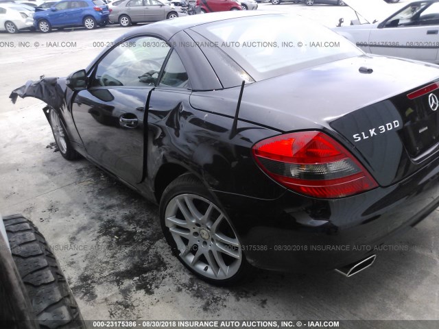 WDBWK54F99F214445 - 2009 MERCEDES-BENZ SLK 300 BLACK photo 3