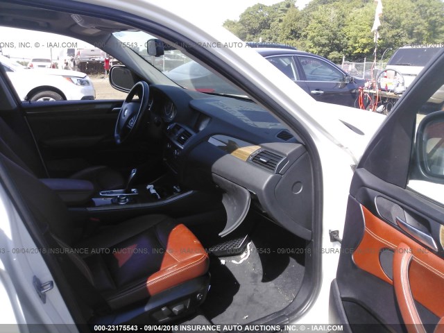 5UXWX5C5XBLW13575 - 2011 BMW X3 XDRIVE28I WHITE photo 5