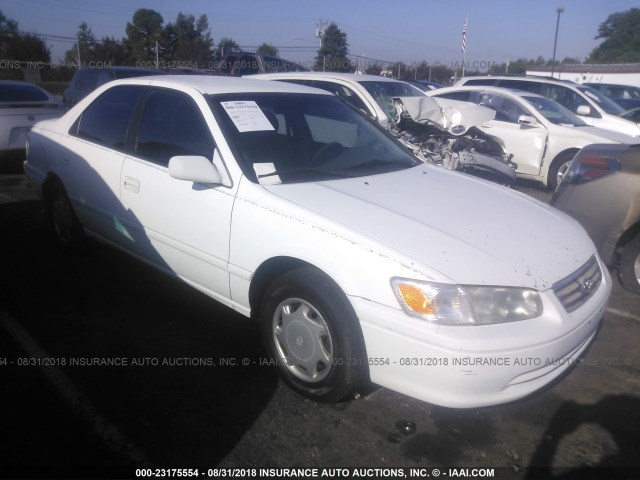 4T1BG22K4YU984686 - 2000 TOYOTA CAMRY CE/LE/XLE 白色 照片 1
