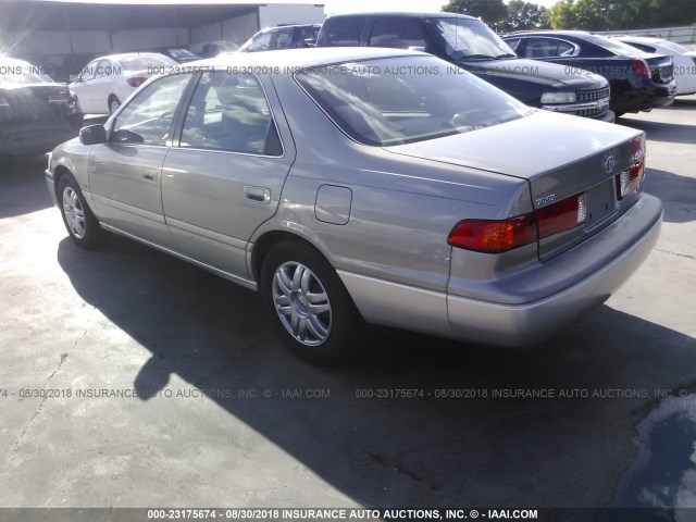 JT2BF22K410315850 - 2001 TOYOTA CAMRY CE/LE/XLE 银色 照片 3