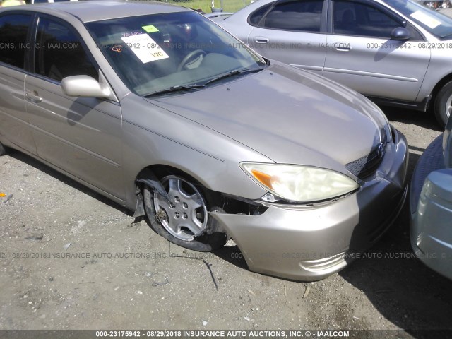 4T1BF32K62U519438 - 2002 TOYOTA CAMRY LE/XLE/SE Gümüş foto 6