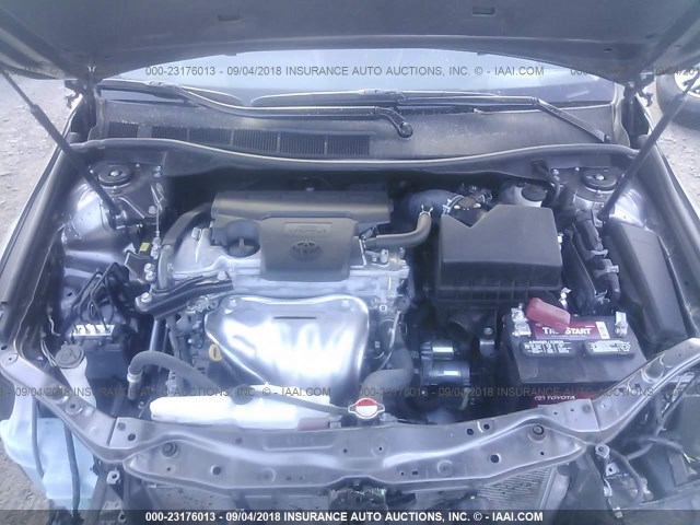 4T1BF1FK8GU145372 - 2016 TOYOTA CAMRY LE/XLE/SE/XSE 灰色 照片 10