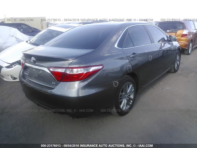 4T1BF1FK8GU145372 - 2016 TOYOTA CAMRY LE/XLE/SE/XSE 灰色 照片 4