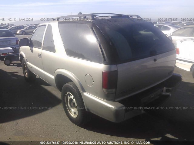 1GKCS18W9YK134886 - 2000 GMC JIMMY BEIGE photo 3