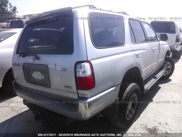 JT3GN86R210207404 - 2001 TOYOTA 4RUNNER SR5 SILVER photo 4