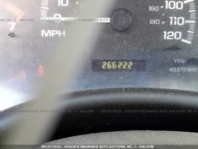 1G1NE52J92M574370 - 2002 CHEVROLET MALIBU LS 银色 照片 7