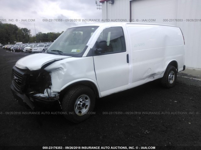 1GTW7FCA1E1104429 - 2014 GMC SAVANA G2500 WHITE photo 2