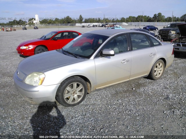 1FAHP24147G162475 - 2007 FORD FIVE HUNDRED SEL SILVER photo 2