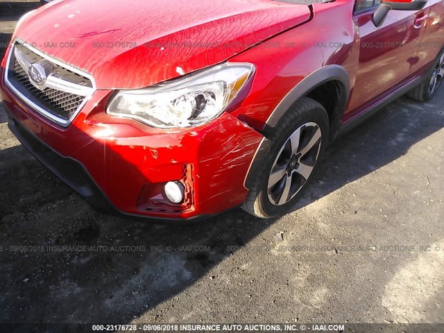 JF2GPABCXH8205735 - 2017 SUBARU CROSSTREK PREMIUM RED photo 6