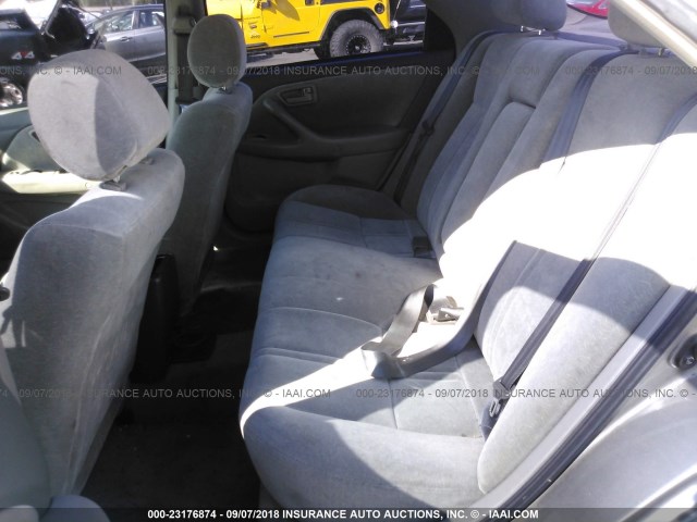 4T1BG22K2WU321162 - 1998 TOYOTA CAMRY CE/LE/XLE 灰色 照片 8