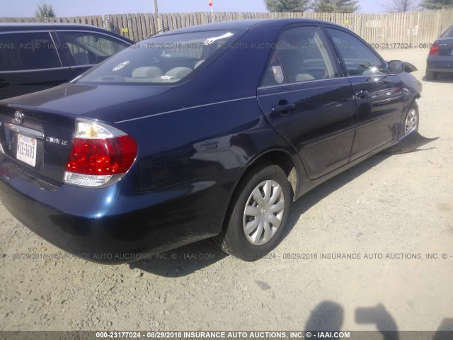 4T1BE32K05U097464 - 2005 TOYOTA CAMRY LE/XLE/SE 蓝色 照片 4