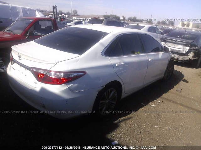 4T1BF1FK7GU208039 - 2016 TOYOTA CAMRY LE/XLE/SE/XSE 白色 照片 4