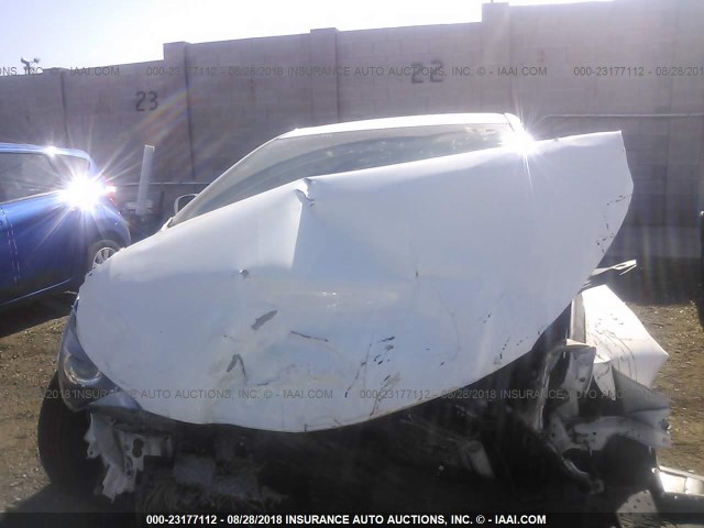 4T1BF1FK7GU208039 - 2016 TOYOTA CAMRY LE/XLE/SE/XSE 白色 照片 6