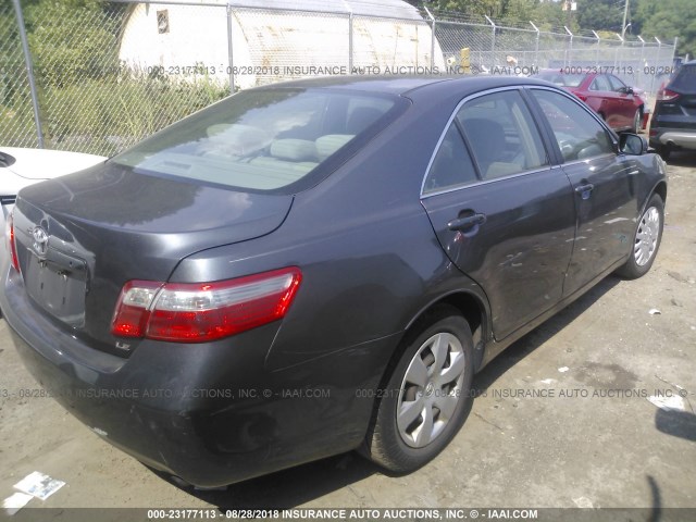4T1BE46K88U789024 - 2008 TOYOTA CAMRY CE/LE/XLE/SE GRAY photo 4
