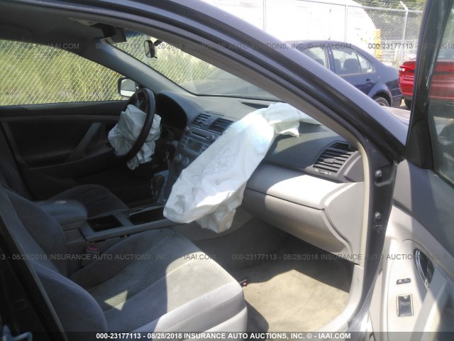 4T1BE46K88U789024 - 2008 TOYOTA CAMRY CE/LE/XLE/SE GRAY photo 5