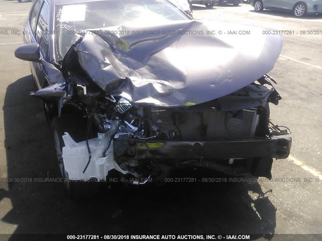 4T1BF1FK3HU300332 - 2017 TOYOTA CAMRY LE/XLE/SE/XSE 灰色 照片 6