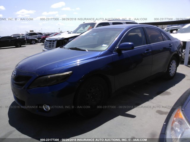 4T1BF3EK5BU707282 - 2011 TOYOTA CAMRY SE/LE/XLE ლურჯი ფოტო 2