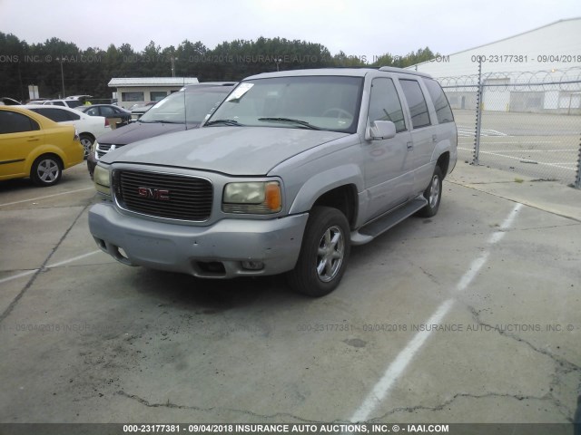 1GKEK63R8YR212816 - 2000 GMC DENALI GRAY photo 2