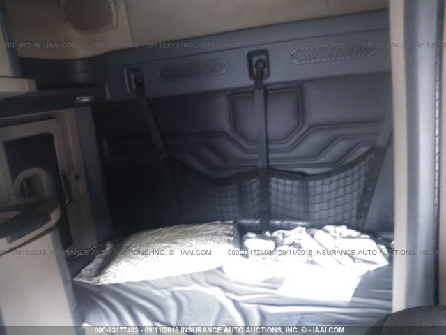 1FUJGLDR1BSAY5752 - 2011 FREIGHTLINER CASCADIA 125  Unknown photo 7