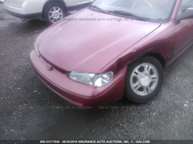 1Y1SK5281WZ418408 - 1998 CHEVROLET GEO PRIZM LSI BURGUNDY photo 6